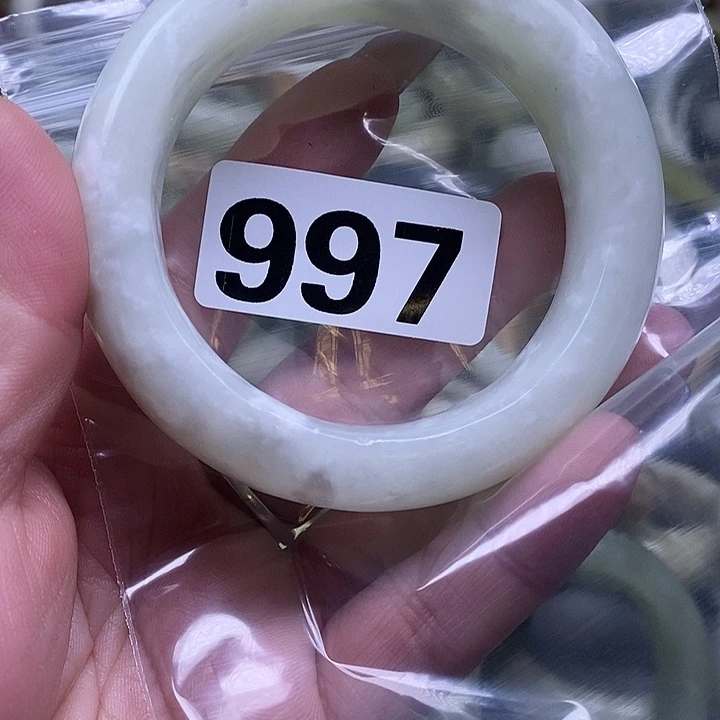 ฅ***ฅ蛇纹石玉未镶嵌手镯