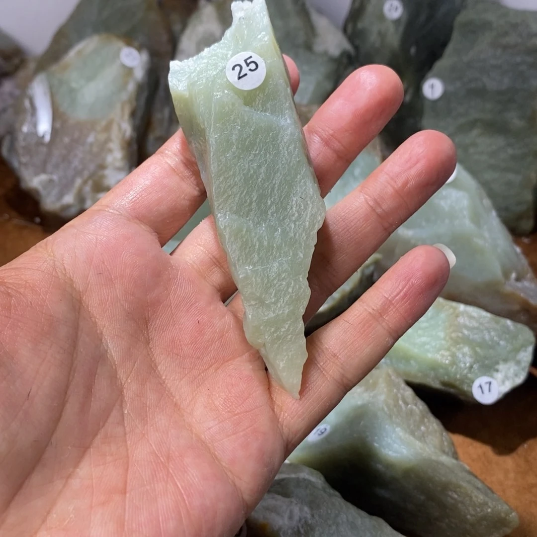 和田玉未镶嵌珠宝半成品诗***华