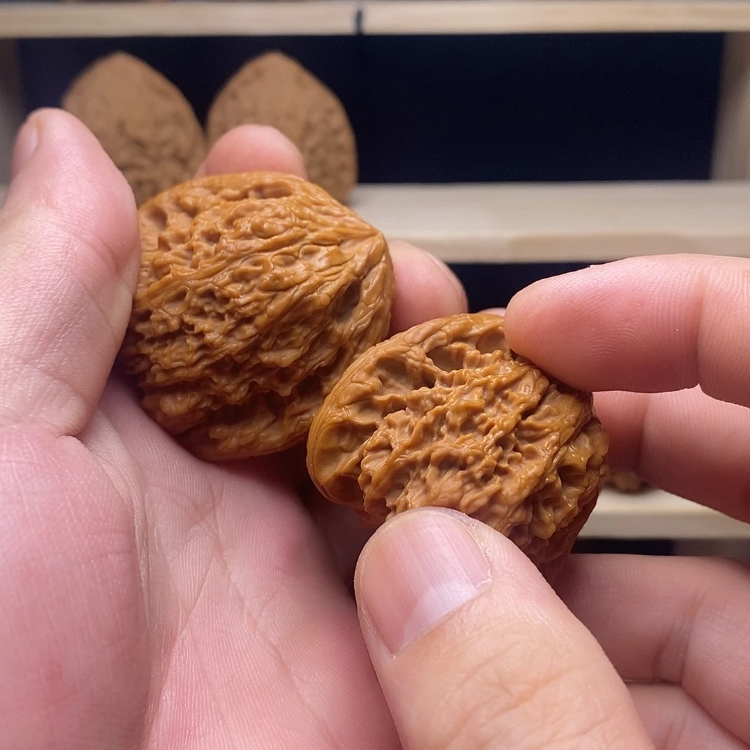 尤***燃文玩核桃吊坠精品文玩核桃