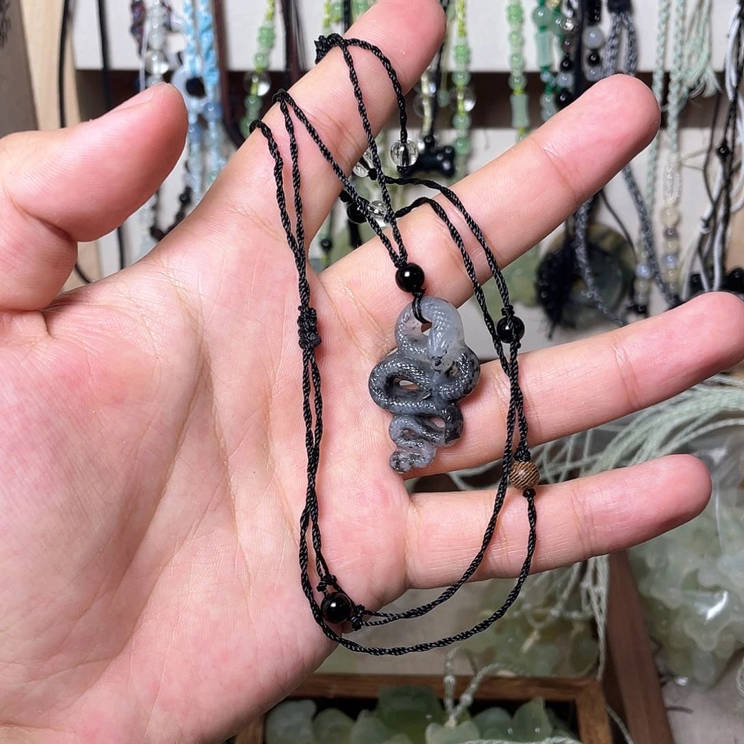 蛇纹石玉合金颈饰