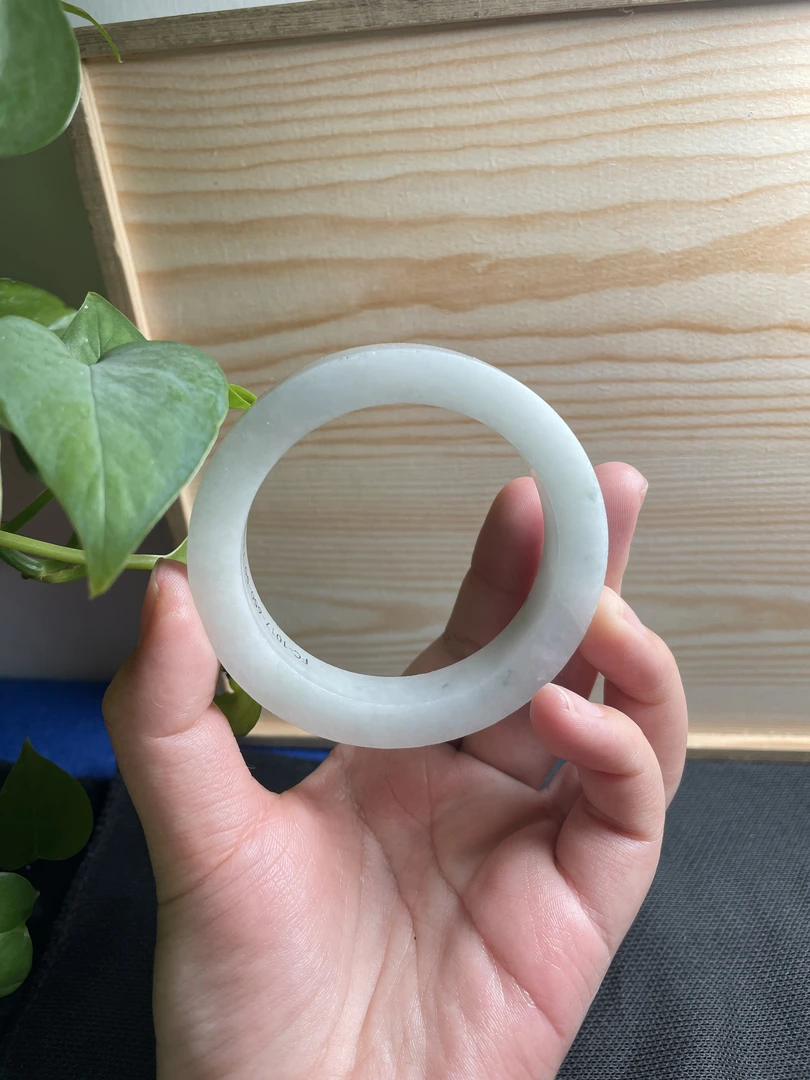 白月光天然A货翡翠手镯定制