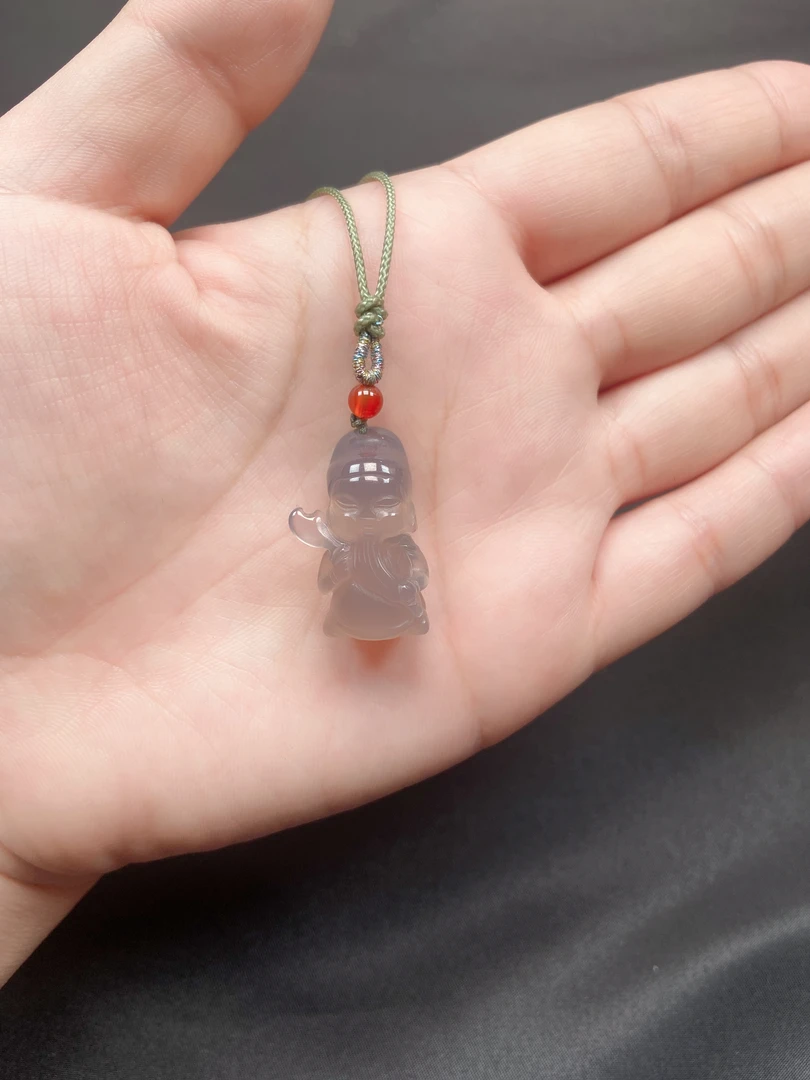 天然玛瑙玉髓关公烟紫色创意高冰高透配绳多样性发货