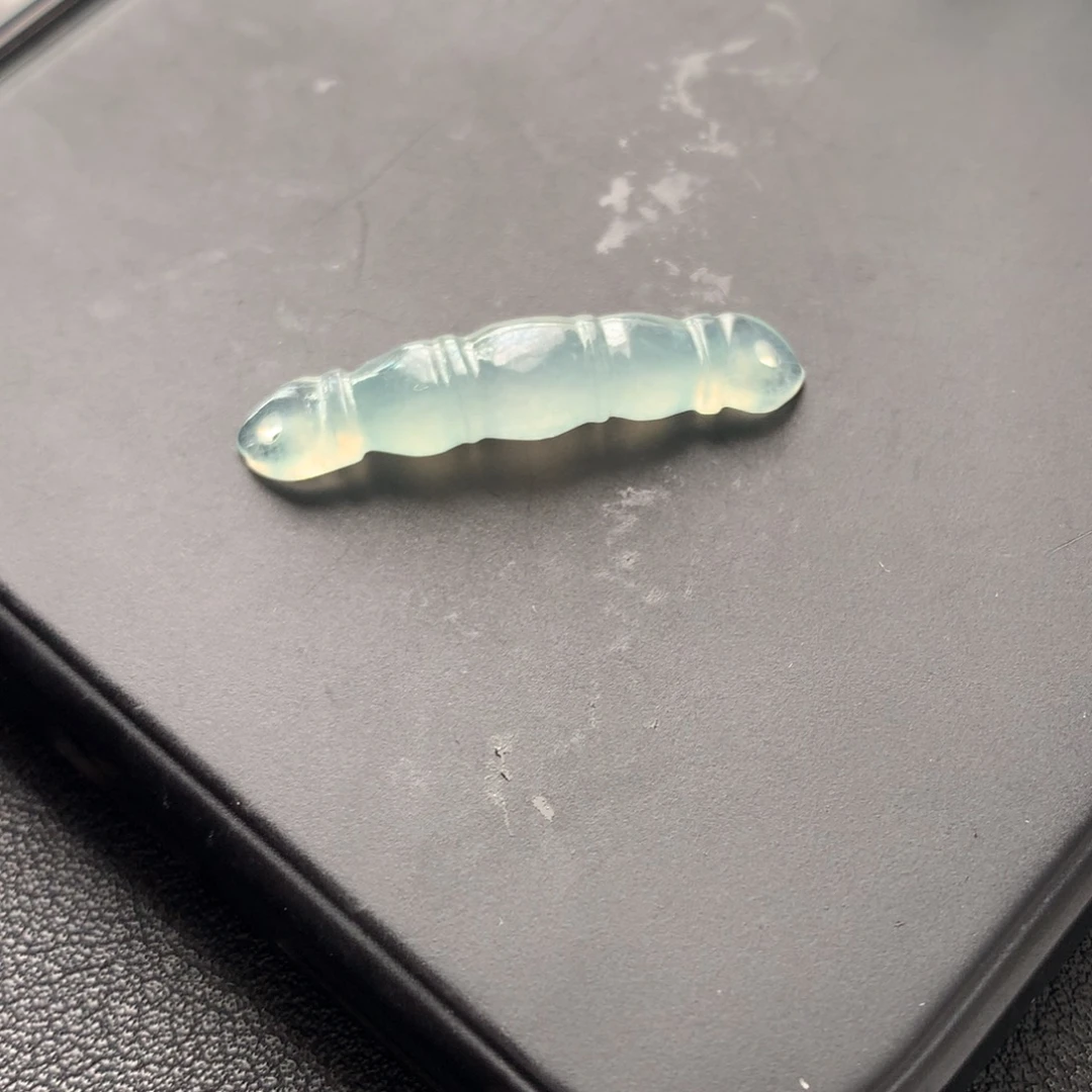 翡翠未镶嵌颈饰翡翠竹节