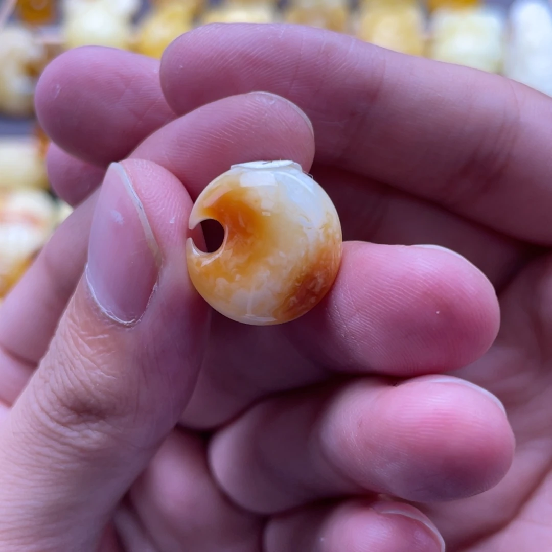 琥珀未镶嵌裸石蜜蜡