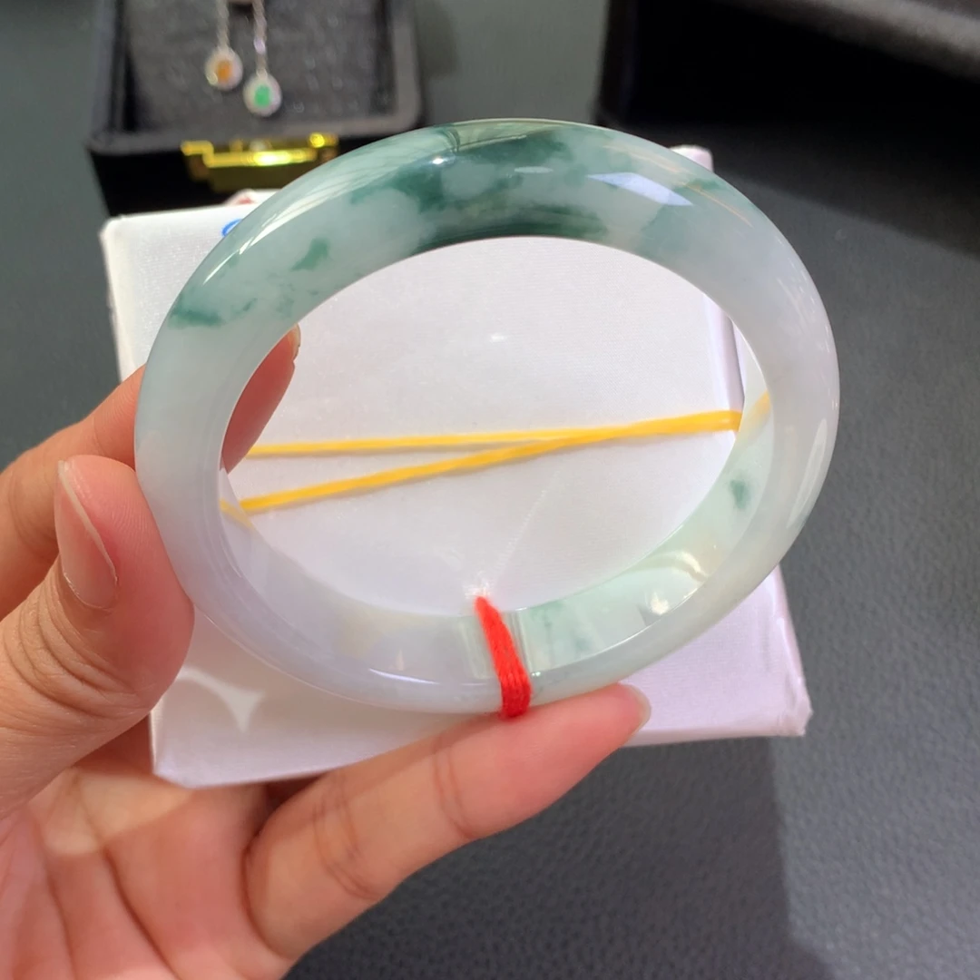 翡翠未镶嵌手镯翡翠手镯