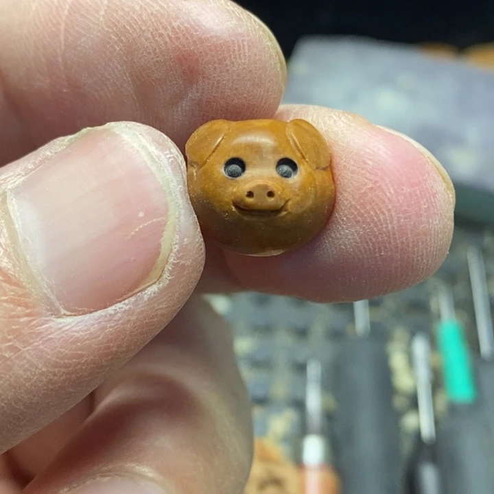 趙***赵纯手工定制桃核生肖猪刻字