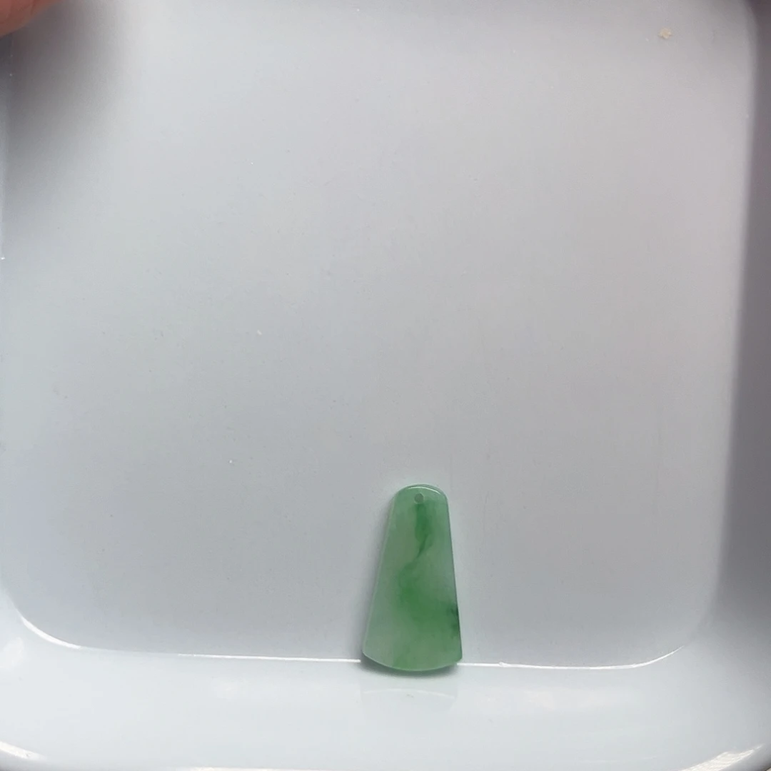 翡翠未镶嵌颈饰天然翡翠