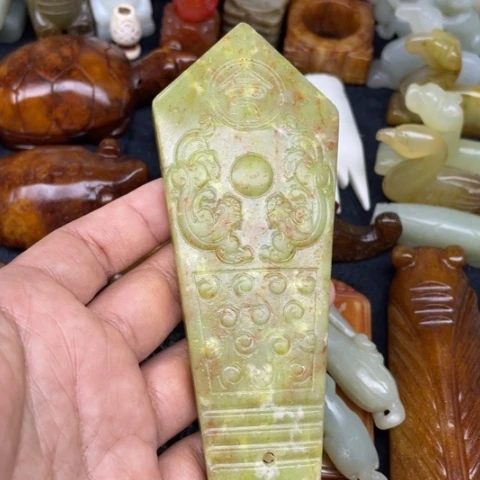 未镶嵌蛇纹石玉颈饰89