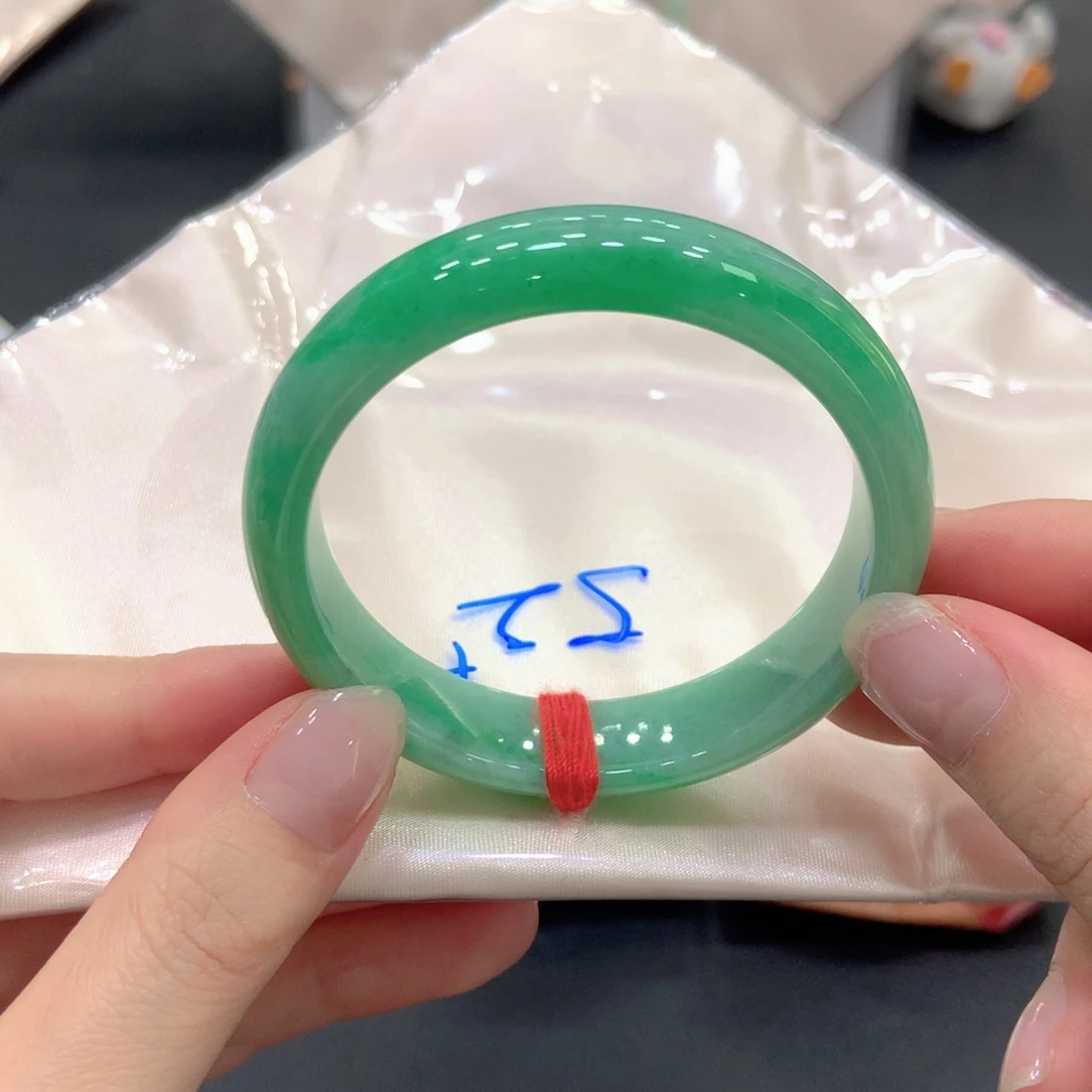 翡翠未镶嵌手镯16