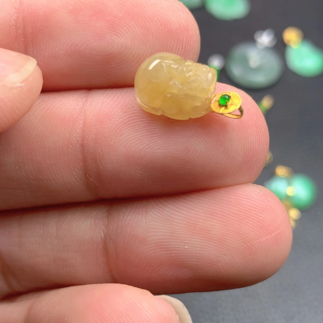 【闪购商品】颈饰18K金镶嵌翡翠翡翠