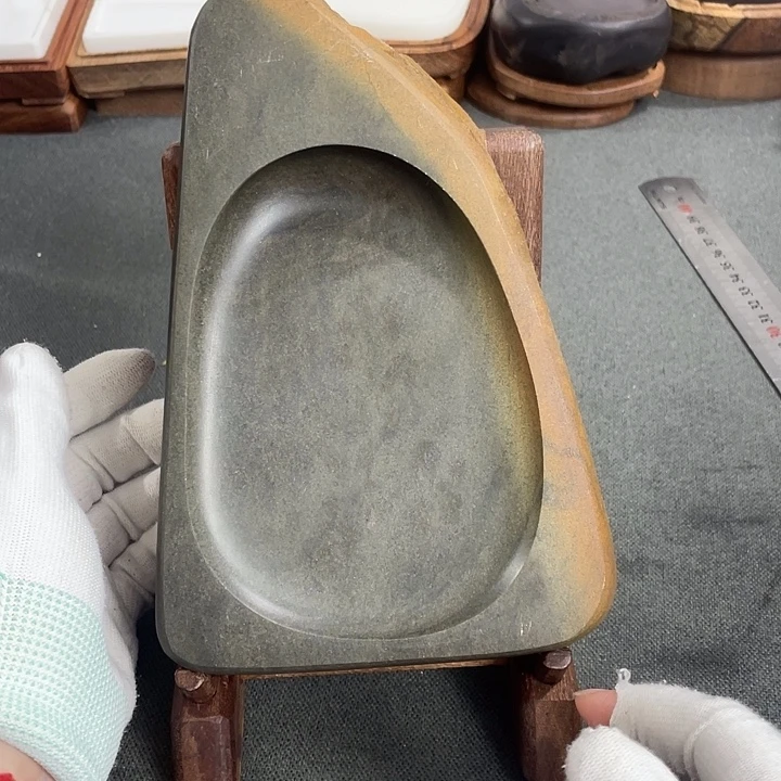 广东肇庆原石端砚