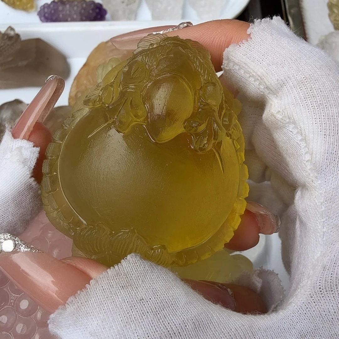 熙***娅未镶嵌车挂水晶水晶