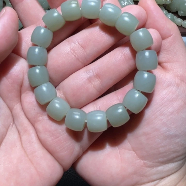 和田玉未镶嵌颈饰善*