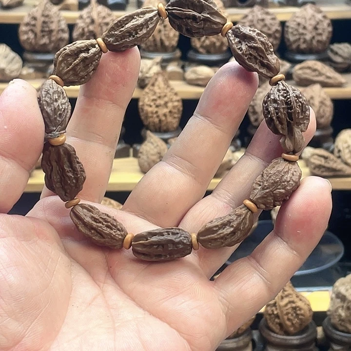 文玩核桃把件手串