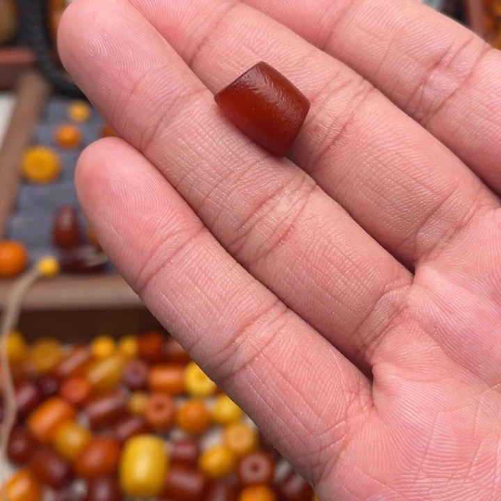 讲***见琥珀未镶嵌裸石蜜蜡马蹄