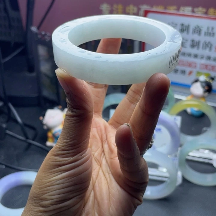 以***甜定制翡翠未镶嵌正装