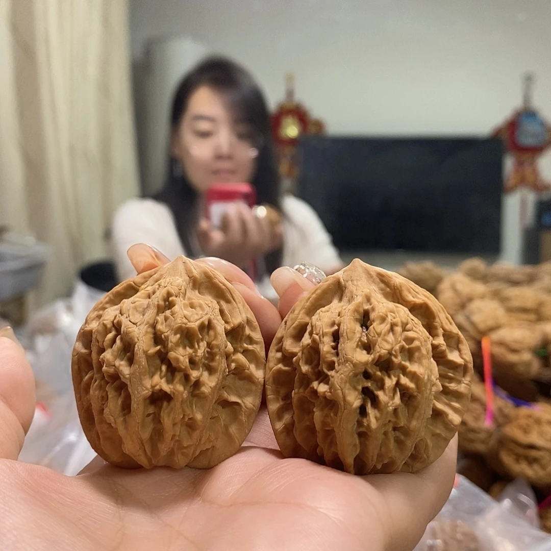 把件文玩核桃41歪血玲珑