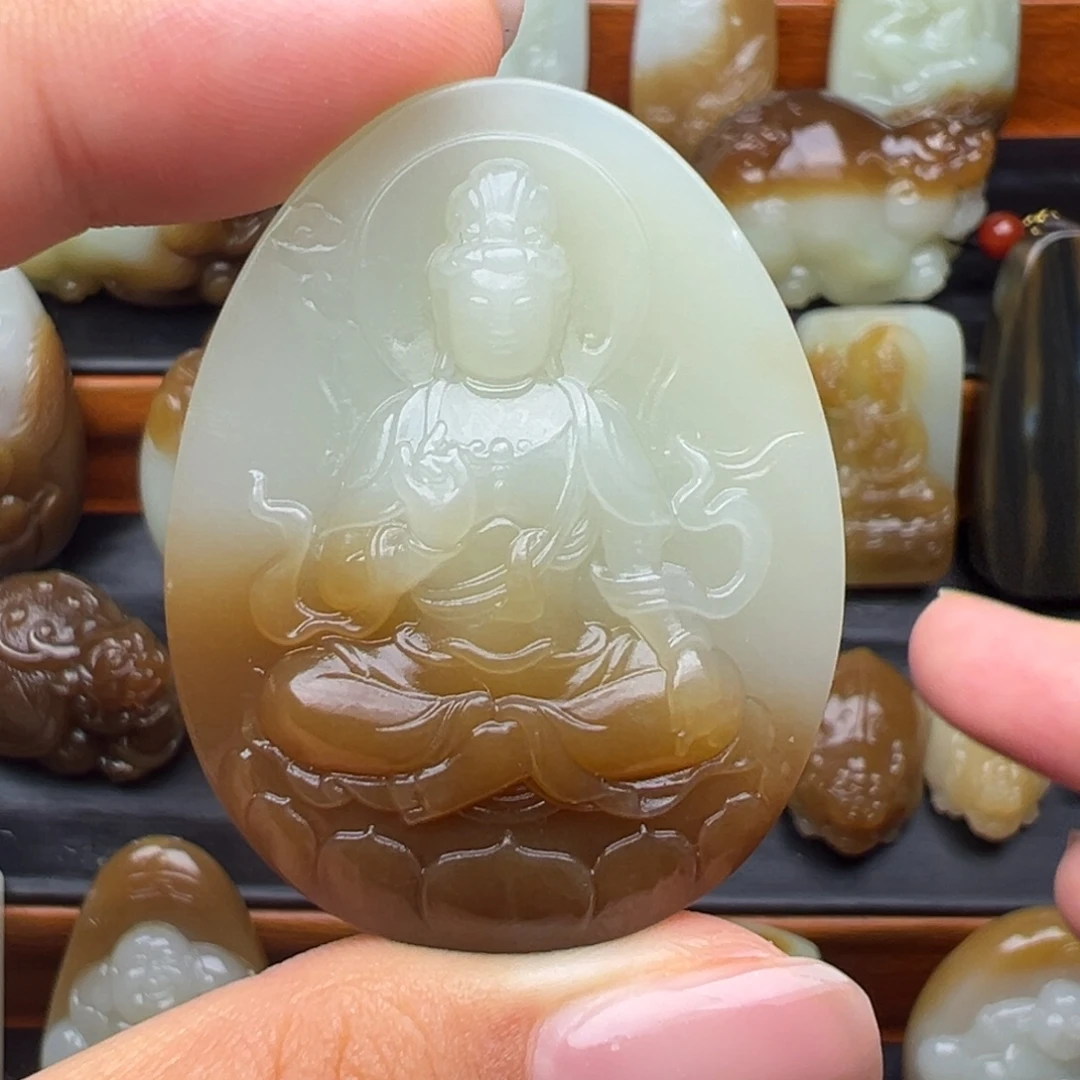 颈饰未镶嵌和田玉