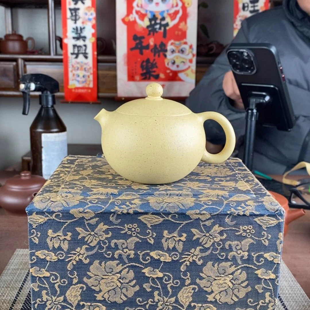 紫砂茶壶琉**城宜兴紫砂工艺美术精品