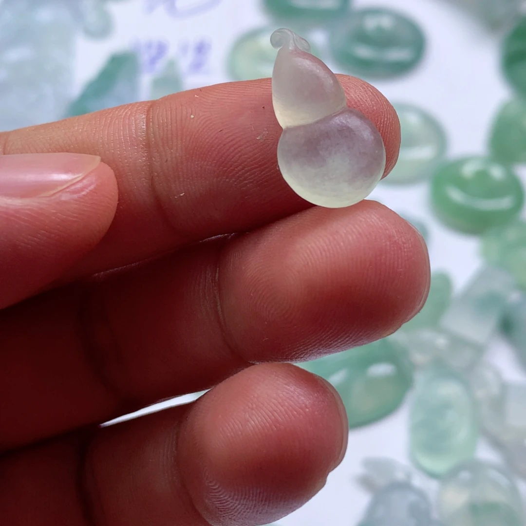 定制翡翠未镶嵌包工