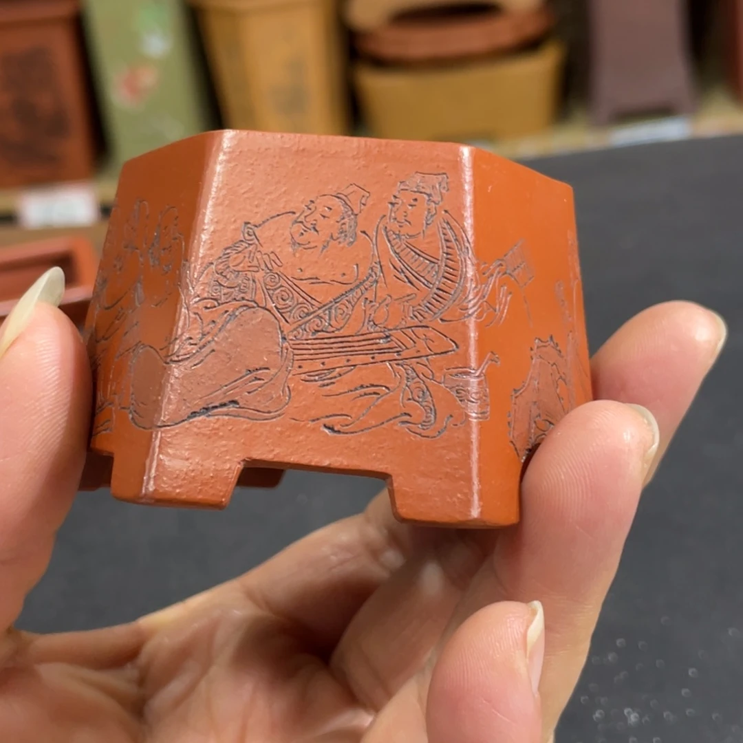 紫砂花盆紫砂花盆在这里