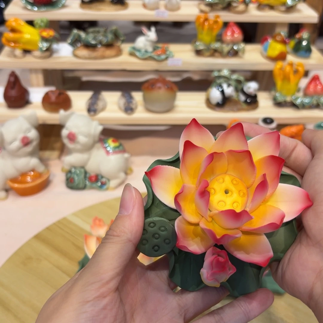 陶瓷莲花陶瓷香插