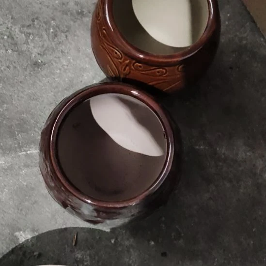 瓷蒜臼两个！！！！！！！！