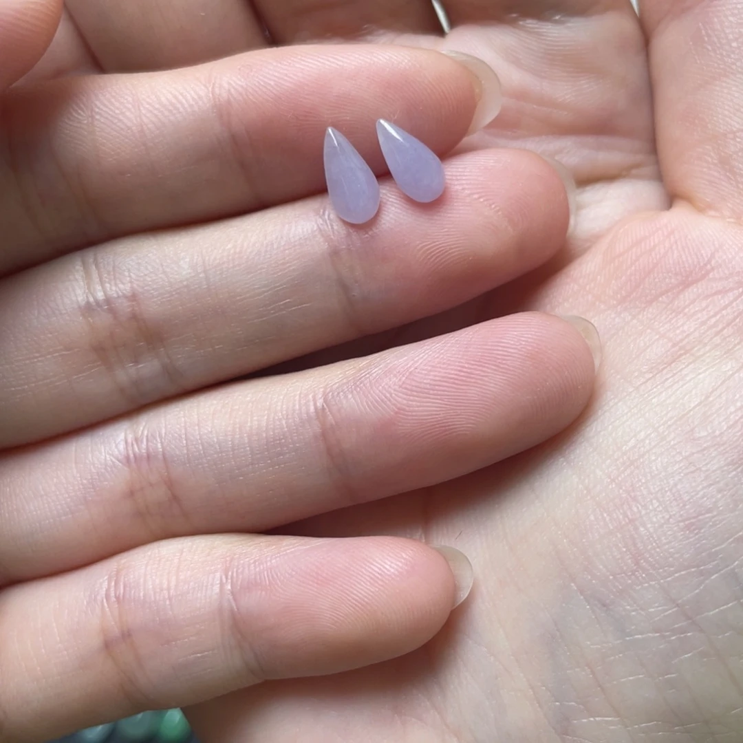 翡翠未镶嵌颈饰C**s水滴