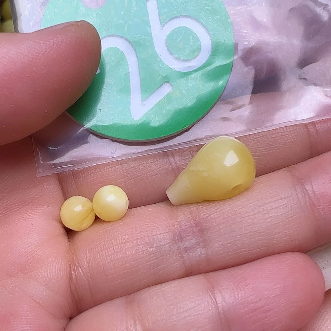 未镶嵌蜜蜡裸石阿***K9mm6mm