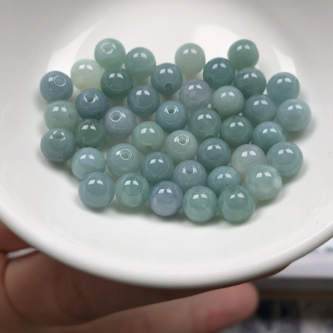 翡翠颈饰未镶嵌卡6➕。单圈。35颗