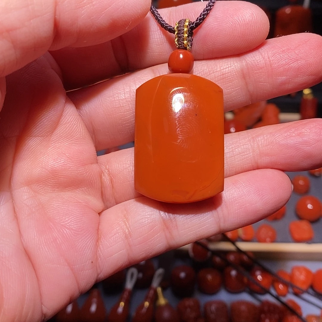 南红玛瑙未镶嵌无字牌吊坠