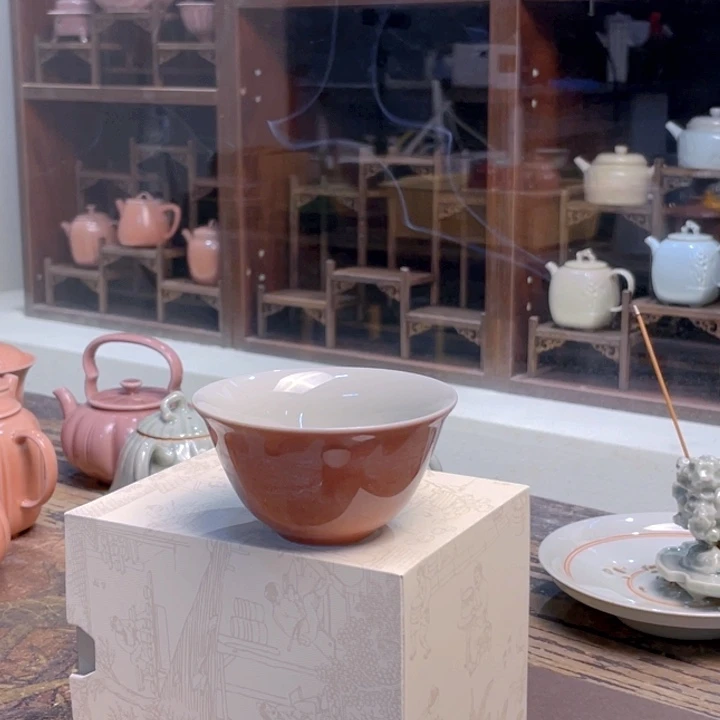 微瑕豇豆红浅暮盖碗无盖