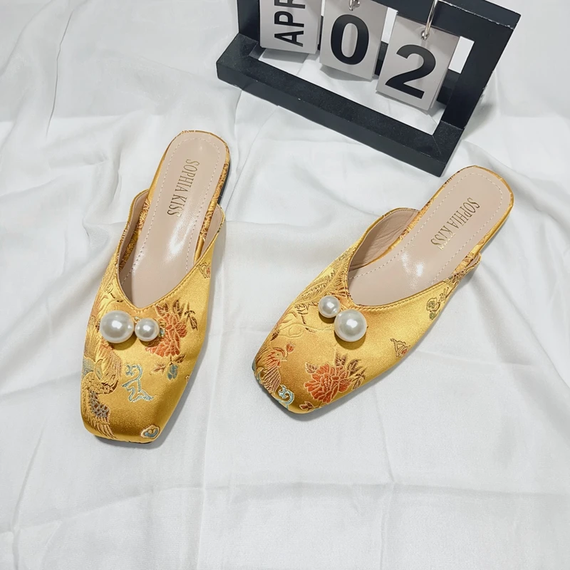 国风新中式珍珠刺绣软底包头半拖鞋女2025春夏新款外穿平底穆勒鞋