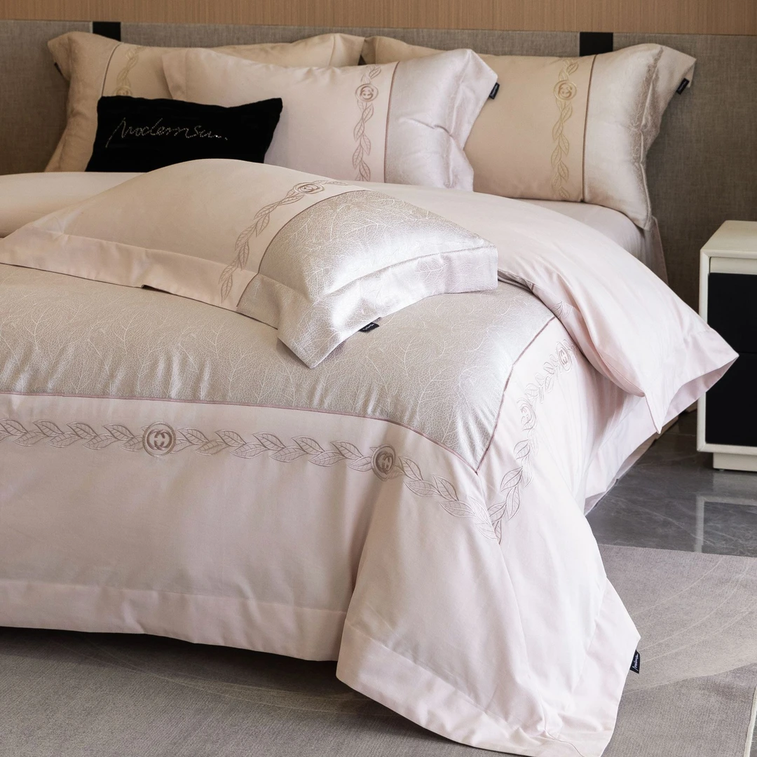 洛瑞塔【秘境】高端轻奢秋冬季全棉高精密保暖磨毛四件套床上用品