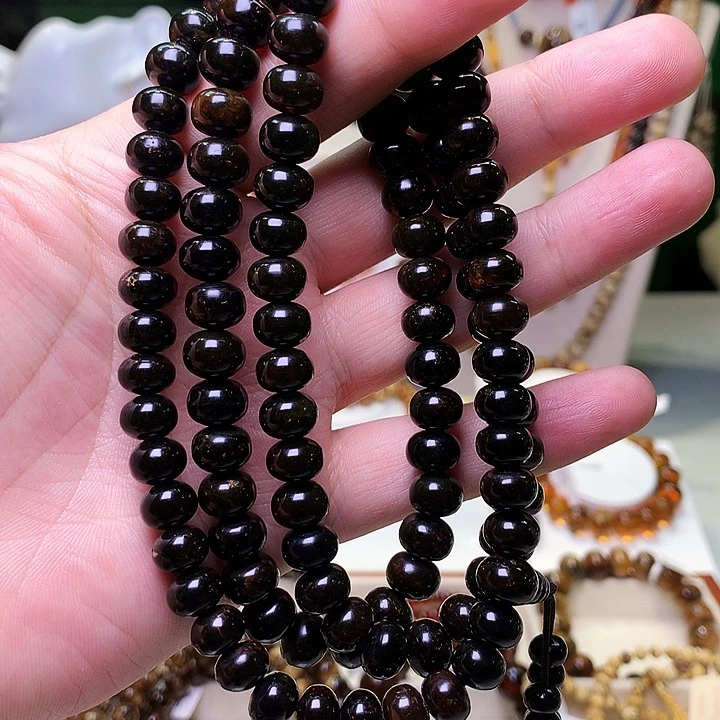 琥珀未镶嵌裸石抚顺琥珀39