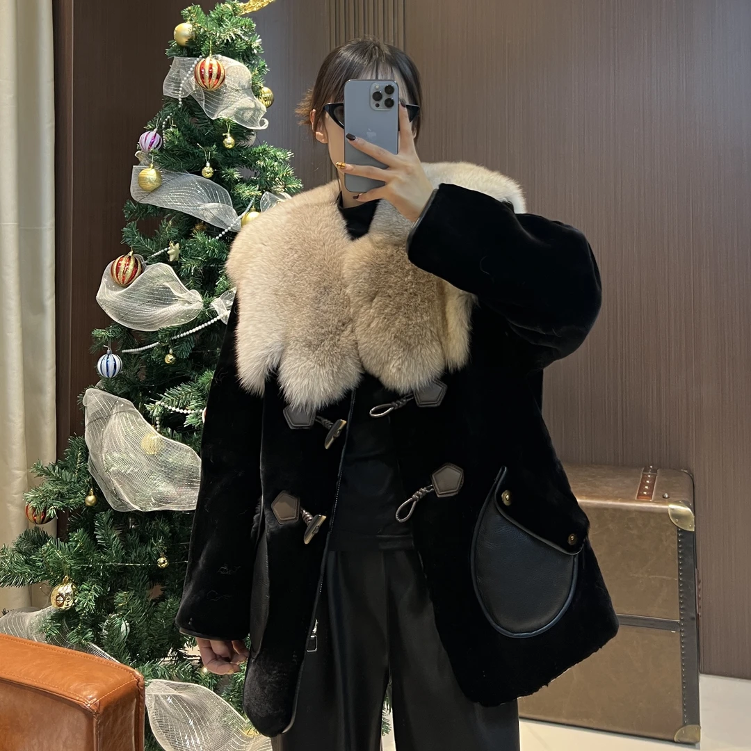 进口A+美丽奴羊毛配狐狸毛外套