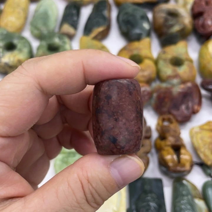 未镶嵌岫岩河磨玉（透闪石质玉）珠宝奇石