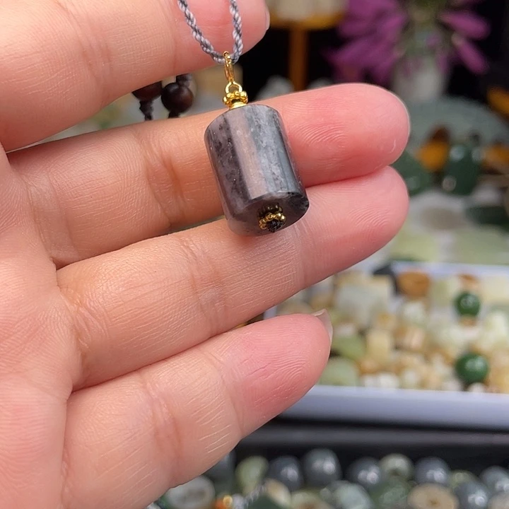 和田玉未镶嵌珠宝半成品