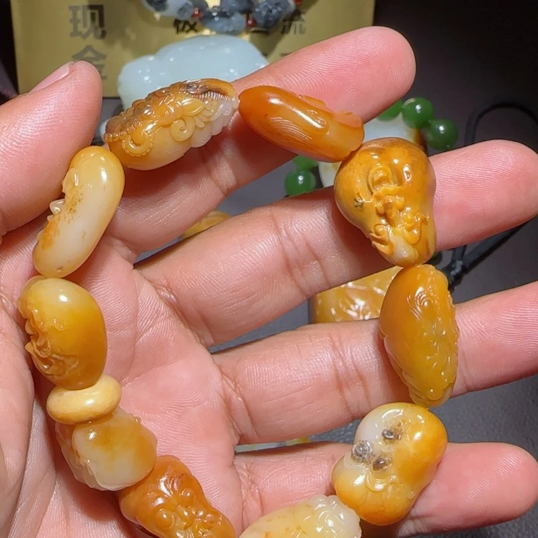 颈饰未镶嵌和田玉