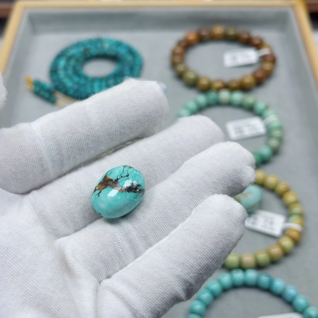 绿松石未镶嵌挂件