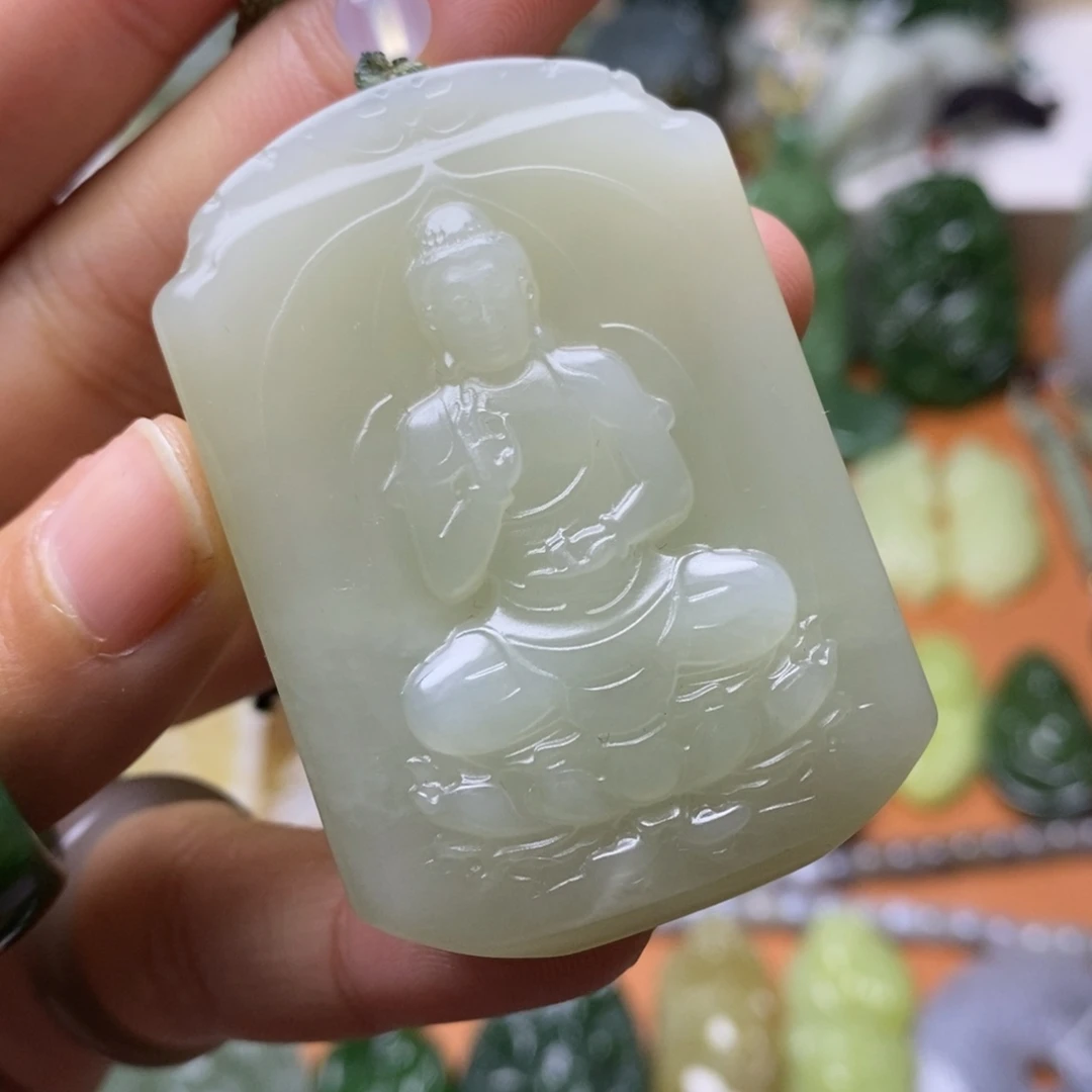 和田玉未镶嵌颈饰