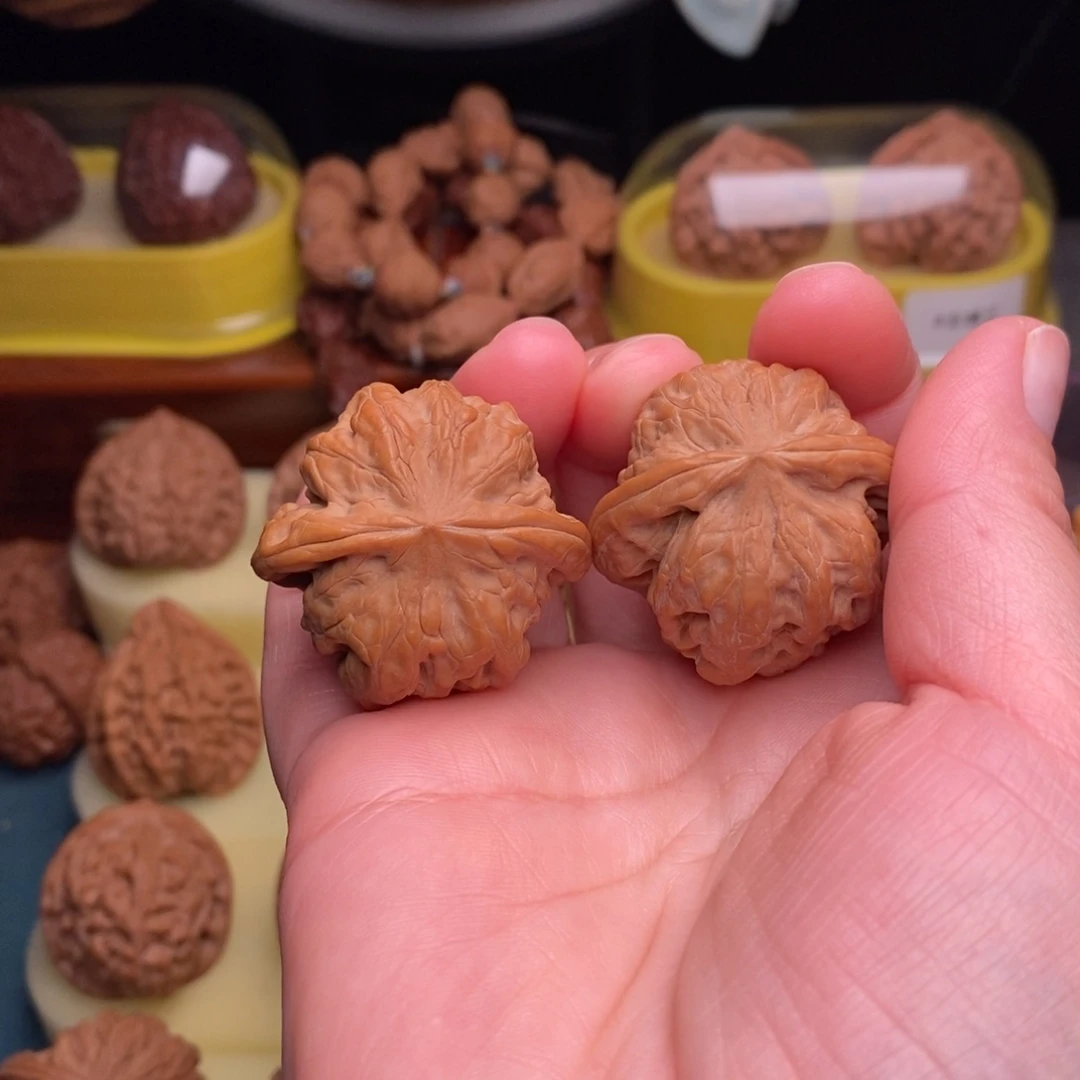 吊坠文玩核桃37沉水狮子