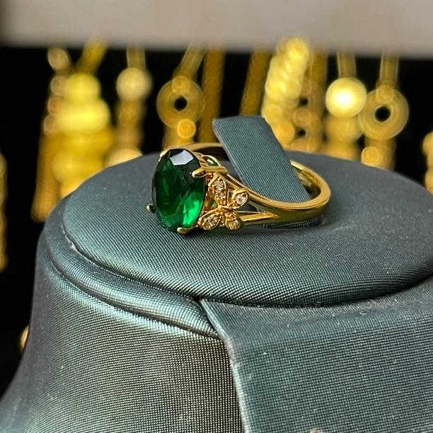 钛钢戒指 壤钻绿蓝宝戒