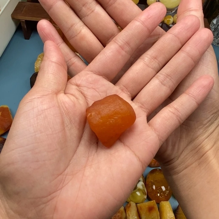 晴***ᐝ定制琥珀未镶嵌蜜蜡原石定制