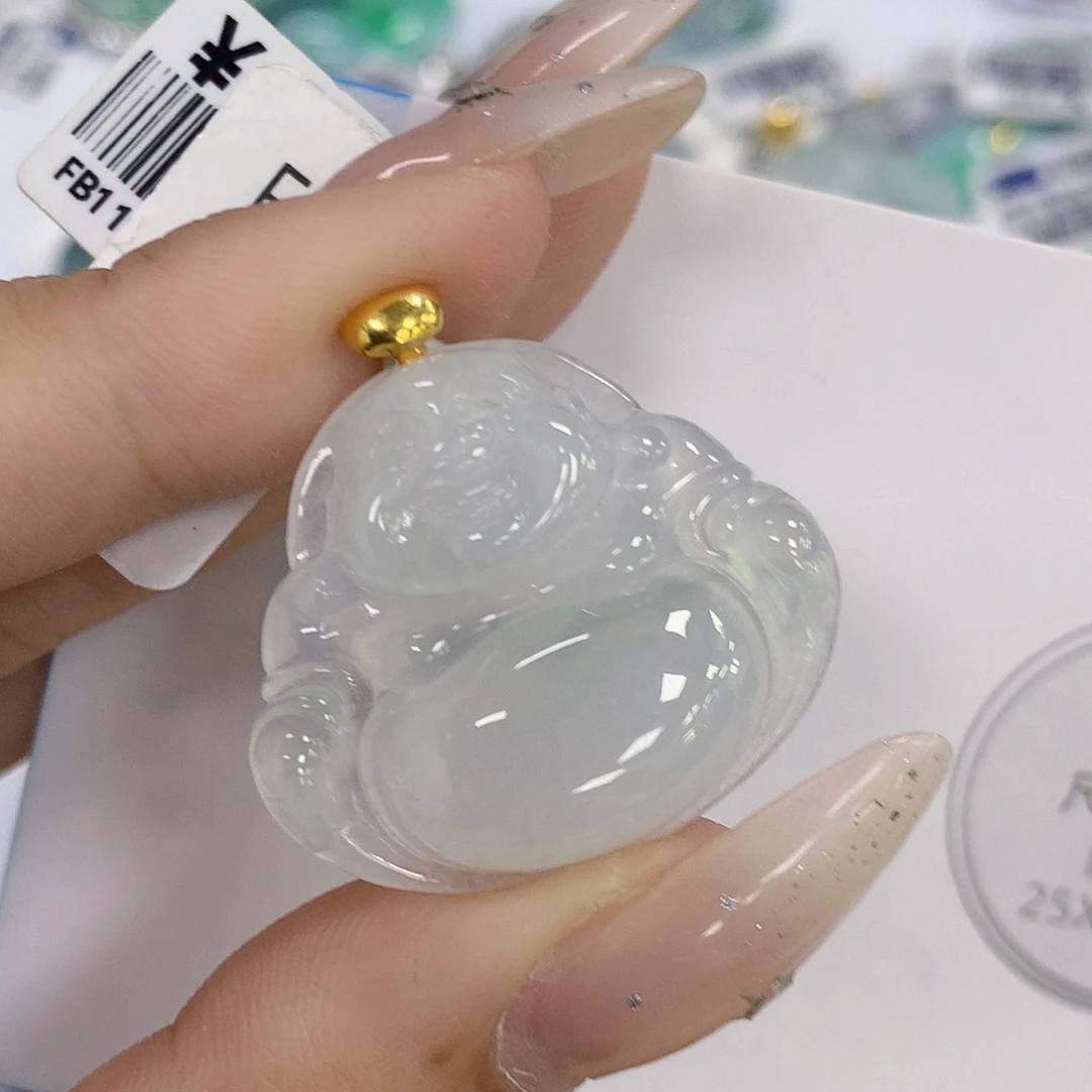 颈饰18K金镶嵌翡翠平****?