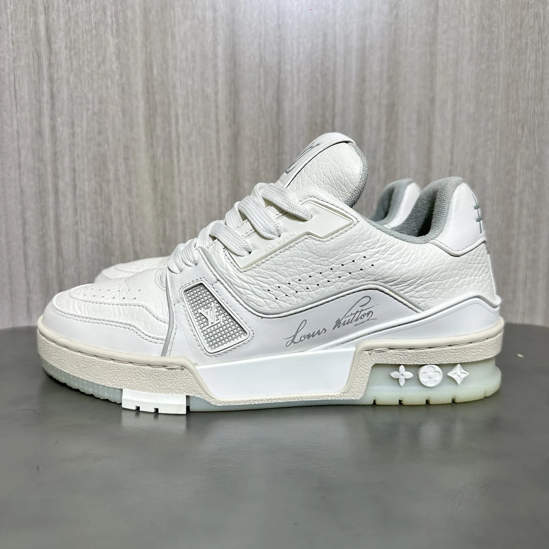 95新 LouisVuitton/路易威登 36码 trainer 白水泥 低帮板鞋