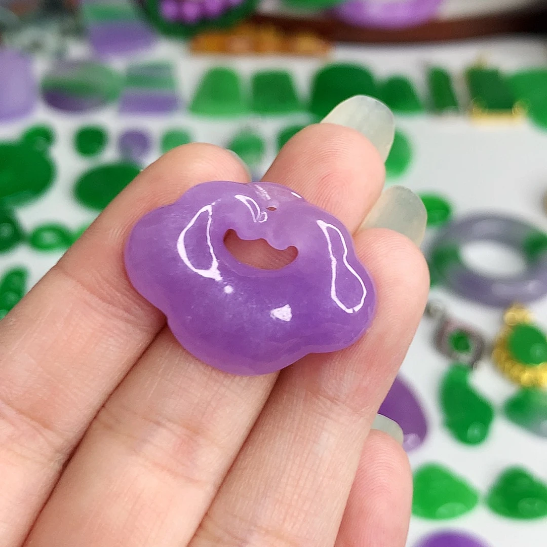 翡翠未镶嵌颈饰?***o非A651