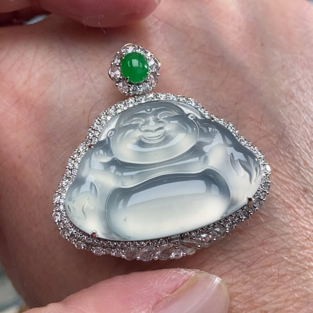 颈饰18K金镶嵌翡翠佛公