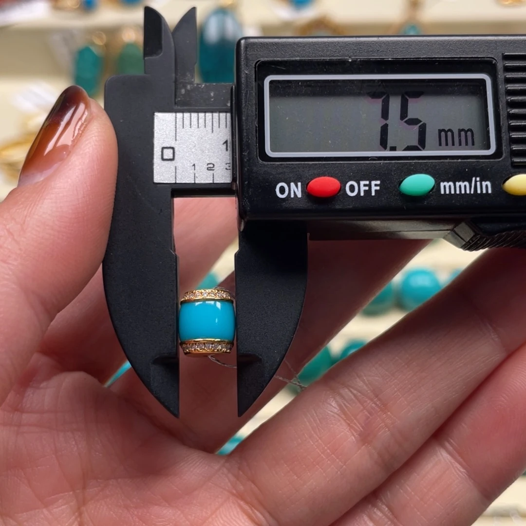 18K金镶嵌绿松石珠宝奇石汉堡