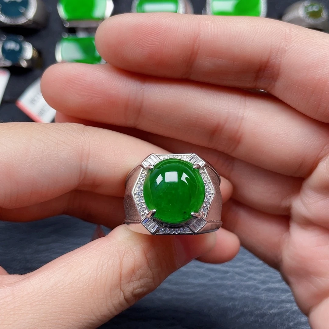 翡翠银S925镶嵌戒指没有运费险3821